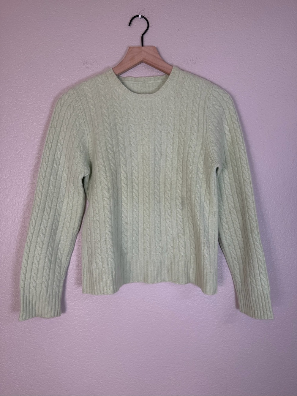 Bogner Cashmere Cable Knit Sweater size EU 40 US 10 Celery Green